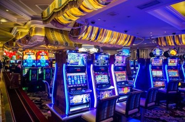 Live roulette wheel in HD studio